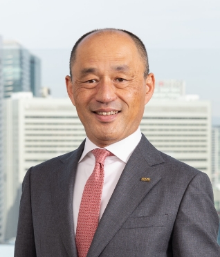 審査員・中島孝徳