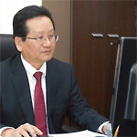 Mr.Motoji Kunitsu, President, DyDo Vending Kinki, Inc.